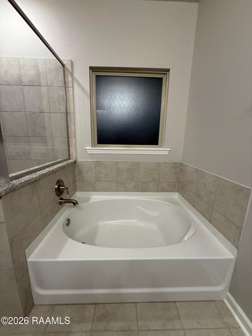 401 Eastwood Drive, Lafayette, LA 70508