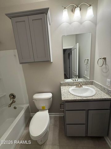 401 Eastwood Drive, Lafayette, LA 70508