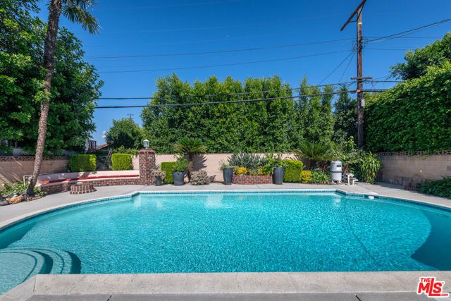 4948 Petit Avenue, Encino (los Angeles), CA 91436