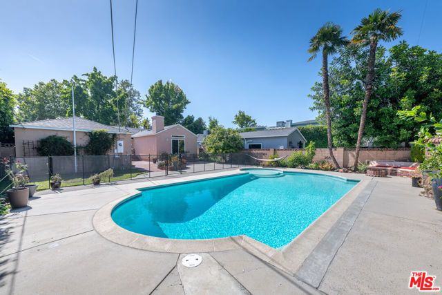 4948 Petit Avenue, Encino (los Angeles), CA 91436