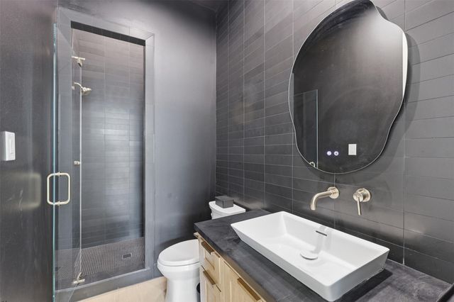544 Cascade Street, Bellaire, TX 77401