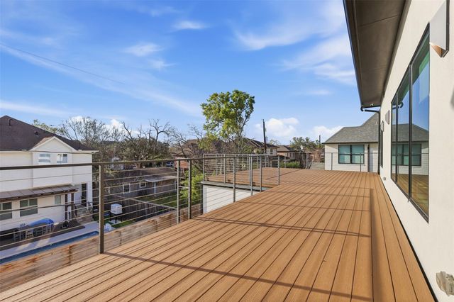 544 Cascade Street, Bellaire, TX 77401