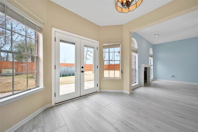 3039 Creek Manor Drive, Kingwood, TX 77339