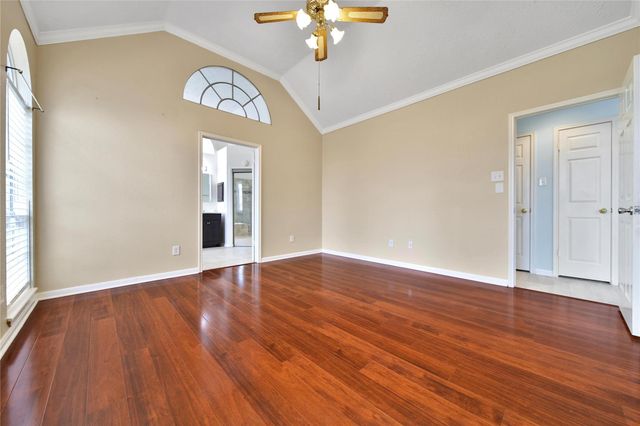 3039 Creek Manor Drive, Kingwood, TX 77339