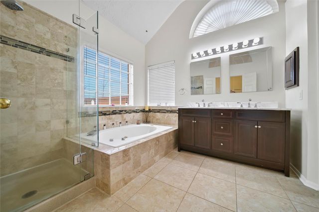 3039 Creek Manor Drive, Kingwood, TX 77339