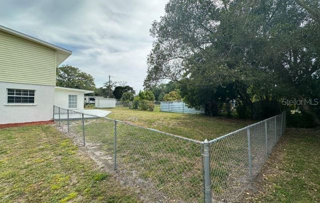 3912 LINWOOD, Bradenton, FL 34208