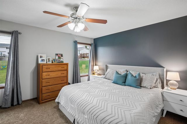 1505 W Henderson Place, Indianola, IA 50125