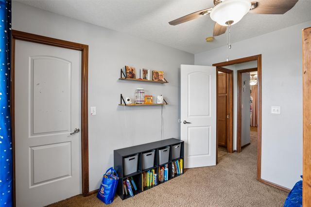 1505 W Henderson Place, Indianola, IA 50125