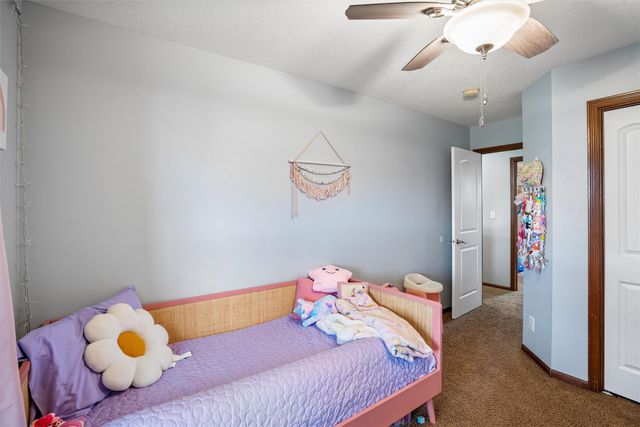 1505 W Henderson Place, Indianola, IA 50125