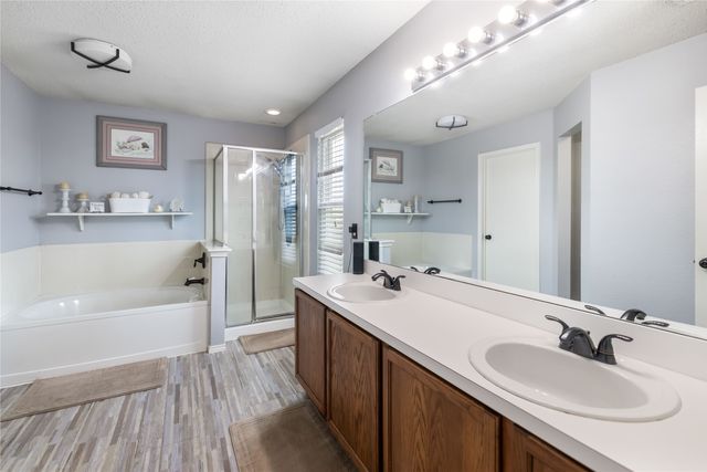 1402 Anglican Drive, Arlington, TX 76002