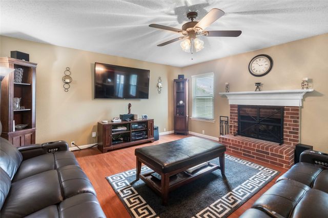 1402 Anglican Drive, Arlington, TX 76002