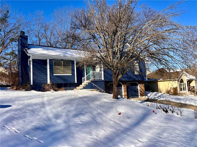 1211 24th Street, Blue Springs, MO 64015