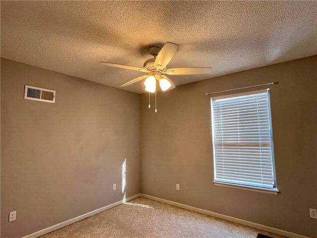 1211 24th Street, Blue Springs, MO 64015