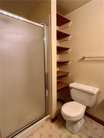 1211 24th Street, Blue Springs, MO 64015