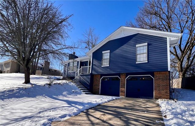 1211 24th Street, Blue Springs, MO 64015