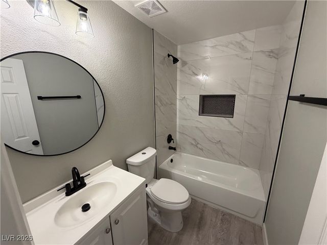 4300 North Lamont Street 273, Las Vegas, NV 89115