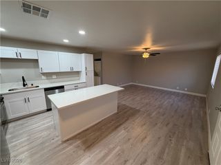 4300 North Lamont Street 273, Las Vegas, NV 89115