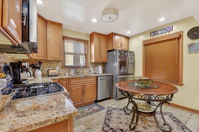 8407 S Wolcott Avenue, Chicago, IL 60620