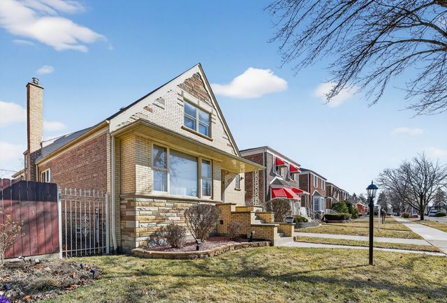 8407 S Wolcott Avenue, Chicago, IL 60620
