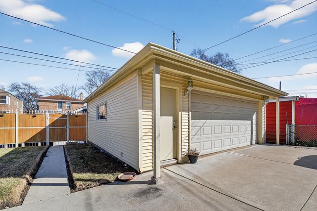 8407 S Wolcott Avenue, Chicago, IL 60620