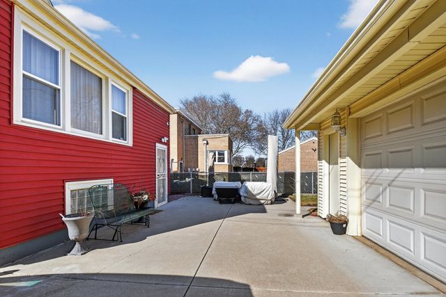 8407 S Wolcott Avenue, Chicago, IL 60620