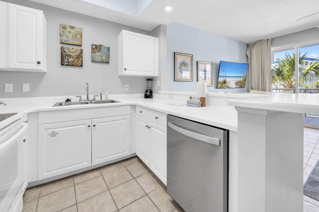 1515 SE Miracle Strip Parkway UNIT 207, Fort Walton Beach, FL 32548