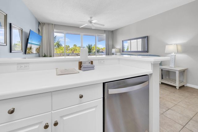 1515 SE Miracle Strip Parkway UNIT 207, Fort Walton Beach, FL 32548