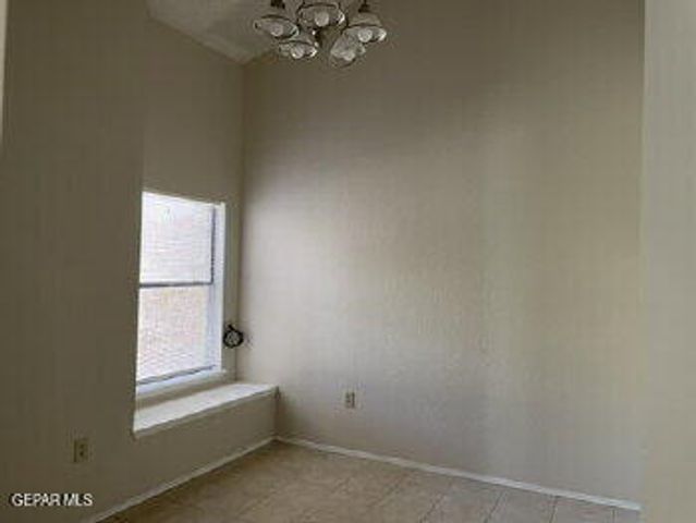 7214 Dale Road 4, El Paso, TX 79915