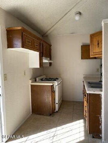7214 Dale Road 4, El Paso, TX 79915