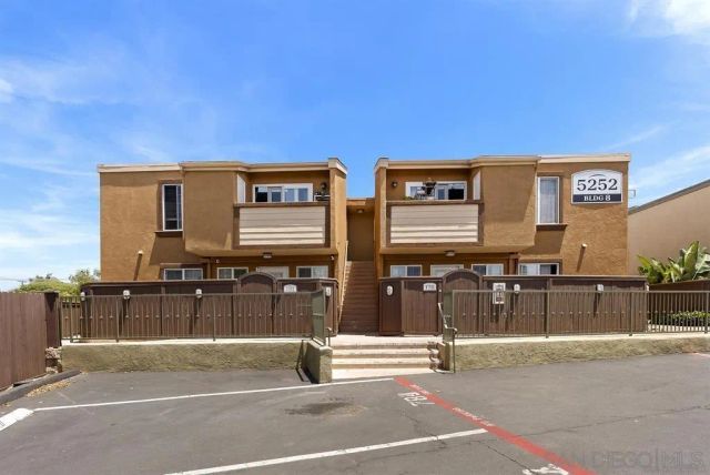 5252 Balboa Arms Dr 280, San Diego, CA 92117
