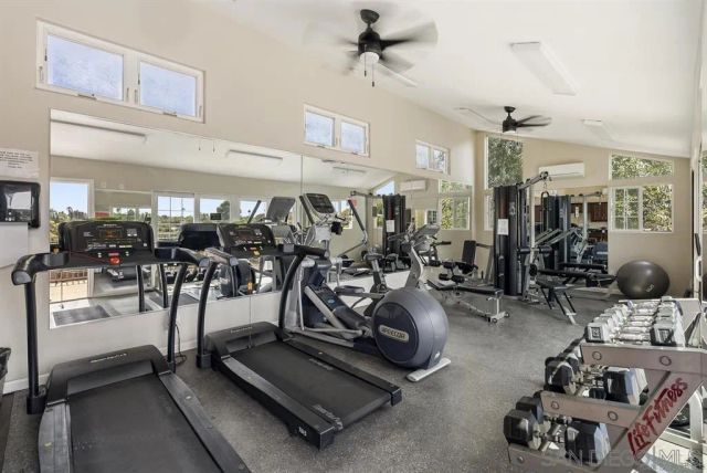 5252 Balboa Arms Dr 280, San Diego, CA 92117