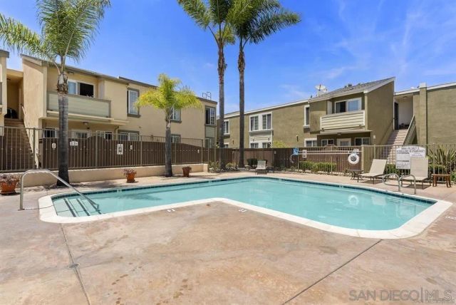 5252 Balboa Arms Dr 280, San Diego, CA 92117