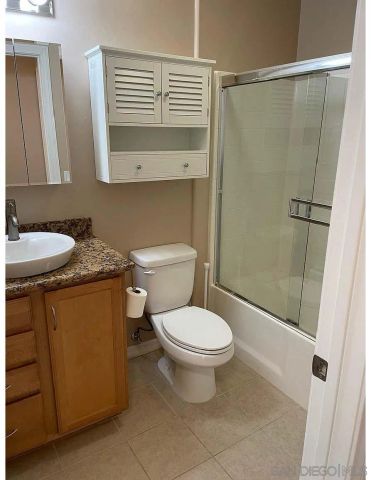 5252 Balboa Arms Dr 280, San Diego, CA 92117