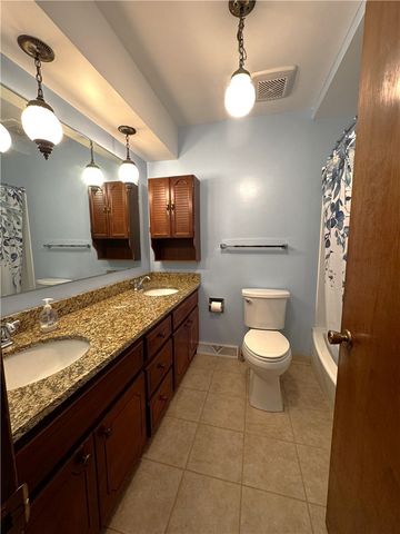 331 Roberts Ln, Neshannock Twp, PA 16105