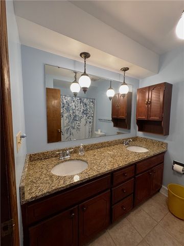 331 Roberts Ln, Neshannock Twp, PA 16105