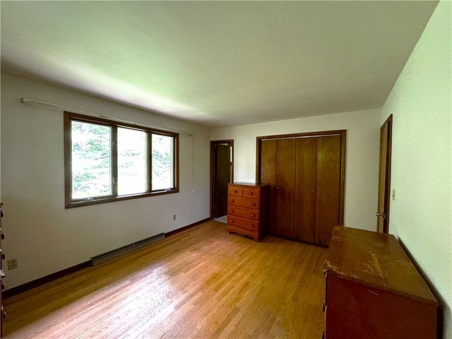 331 Roberts Ln, Neshannock Twp, PA 16105