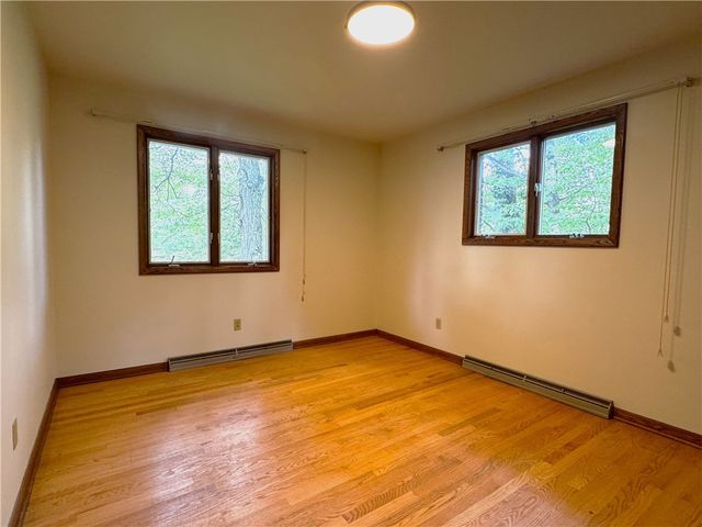 331 Roberts Ln, Neshannock Twp, PA 16105