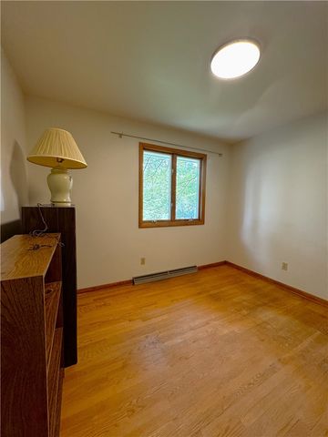 331 Roberts Ln, Neshannock Twp, PA 16105