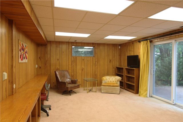 331 Roberts Ln, Neshannock Twp, PA 16105