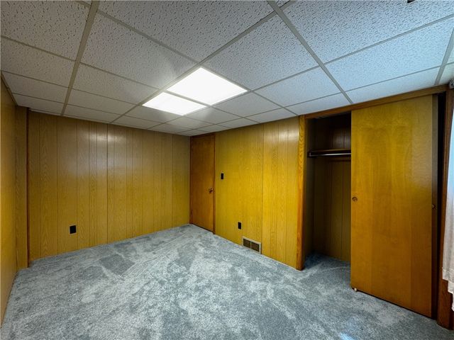 331 Roberts Ln, Neshannock Twp, PA 16105
