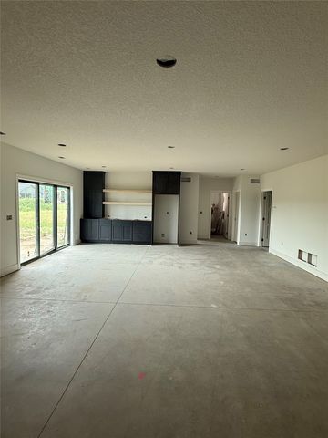 1447 S 81st Street, West Des Moines, IA 50266