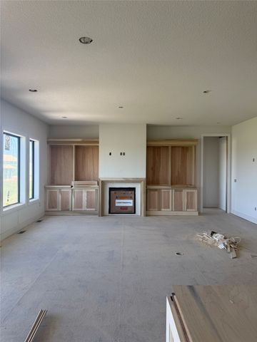 1447 S 81st Street, West Des Moines, IA 50266