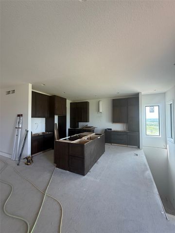 1447 S 81st Street, West Des Moines, IA 50266