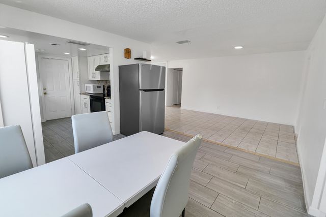 2233 NW 3RD Avenue, Boca Raton, FL 33431