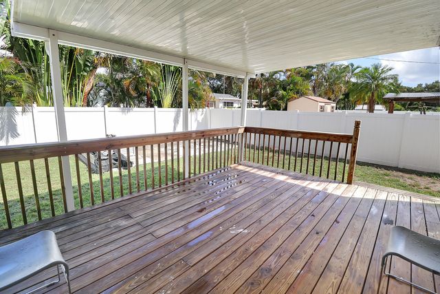 2233 NW 3RD Avenue, Boca Raton, FL 33431