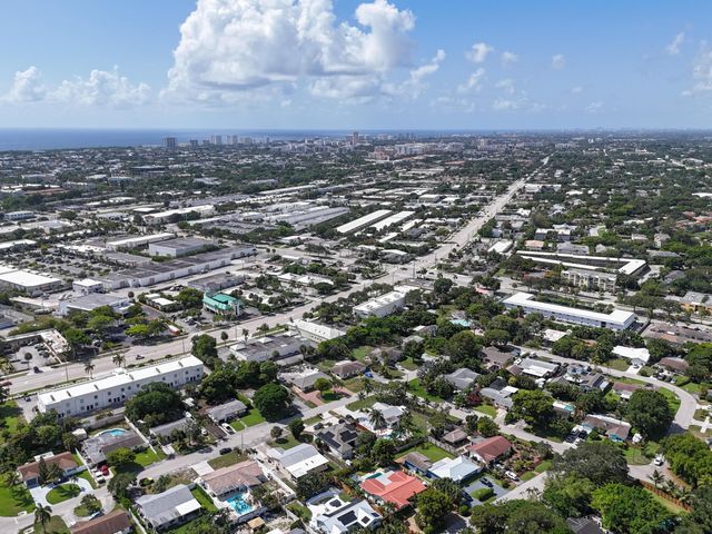 2233 NW 3RD Avenue, Boca Raton, FL 33431