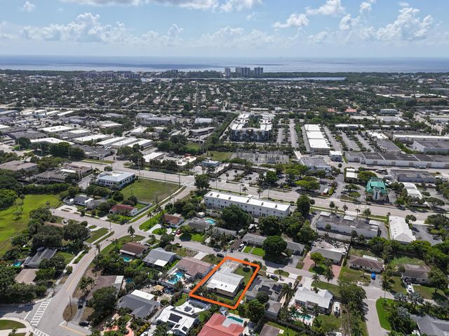 2233 NW 3RD Avenue, Boca Raton, FL 33431
