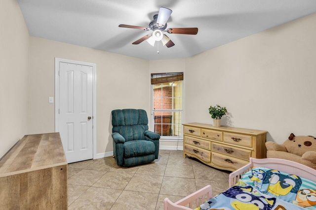 657 26th Avenue N, Texas City, TX 77590