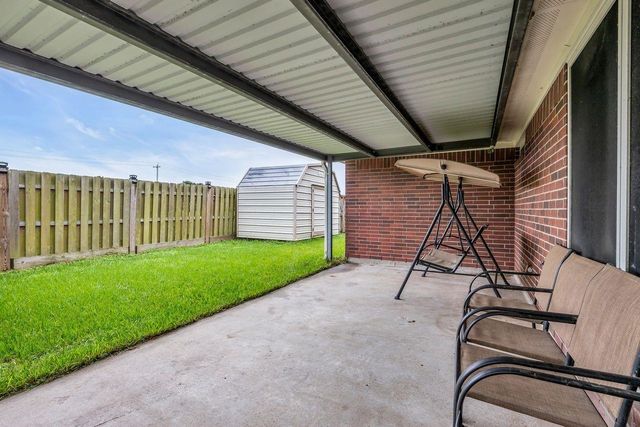 657 26th Avenue N, Texas City, TX 77590