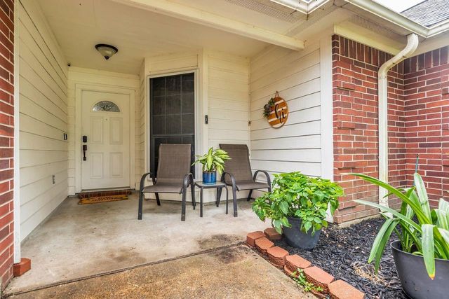 657 26th Avenue N, Texas City, TX 77590